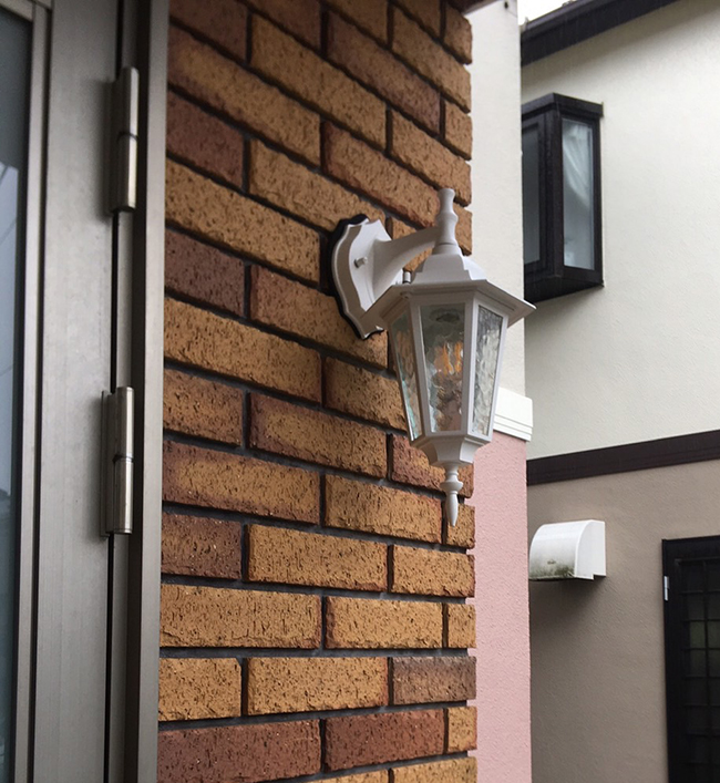 門灯交換　電球　玄関電灯　交換